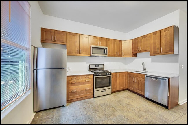 Photo - 2643 N Mildred Ave