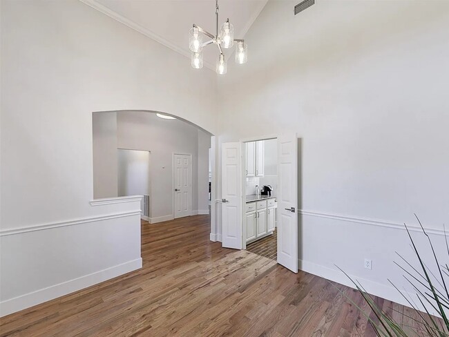 Photo - 1205 Sonoma Dr