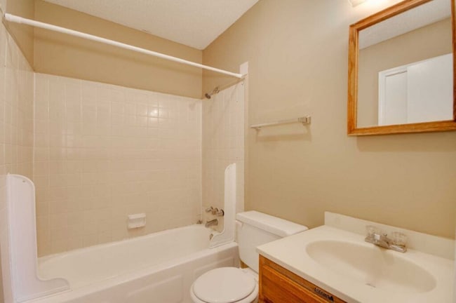 Photo - 608 Jack Warner Pkwy Unit 1 bedroom