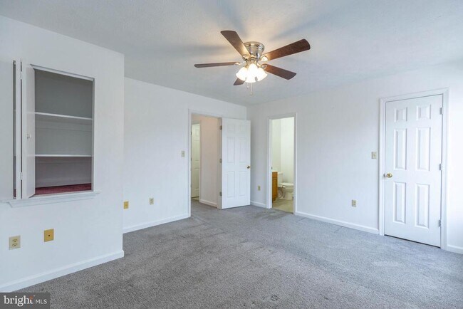 Photo - 164 Stadium Cir