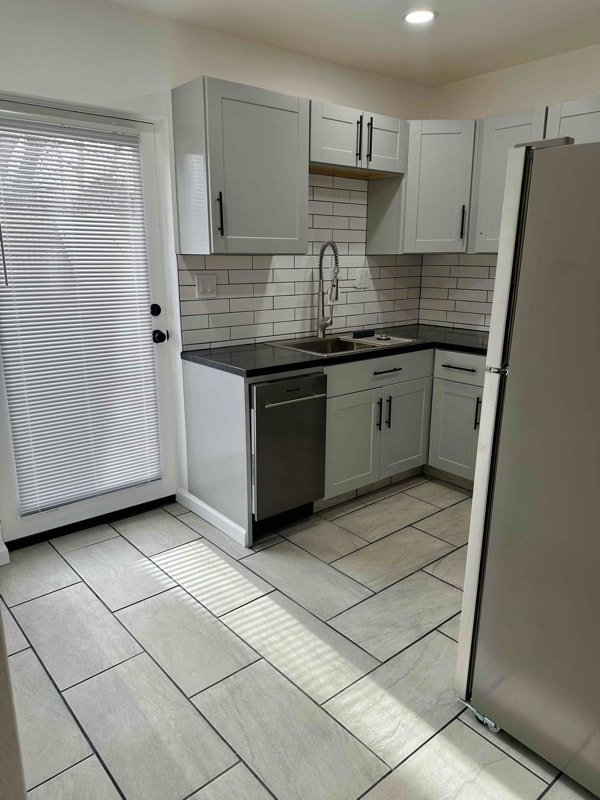 Photo - 105 Valencia Loop Unit 3