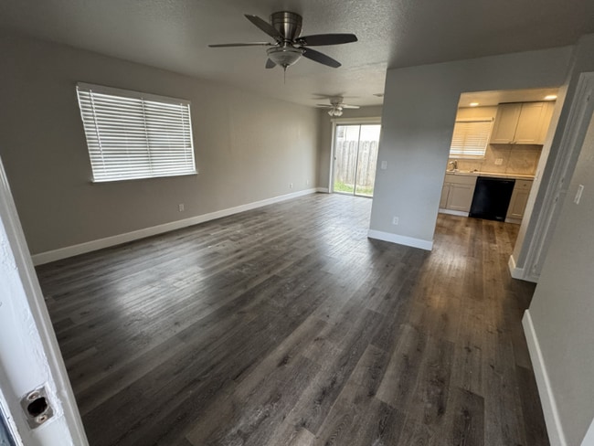 Photo - 1807 Crestwood Ave Unidad 1