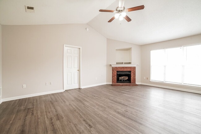 1656 Mary Payton Dr