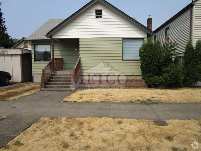 Building Photo - Fantastic 4 bedroom close to U of O Rental