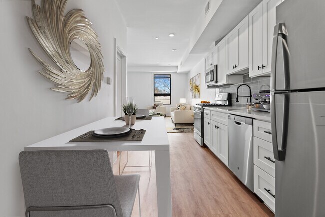 Photo - Oliva at Lower Mills Unidad 7