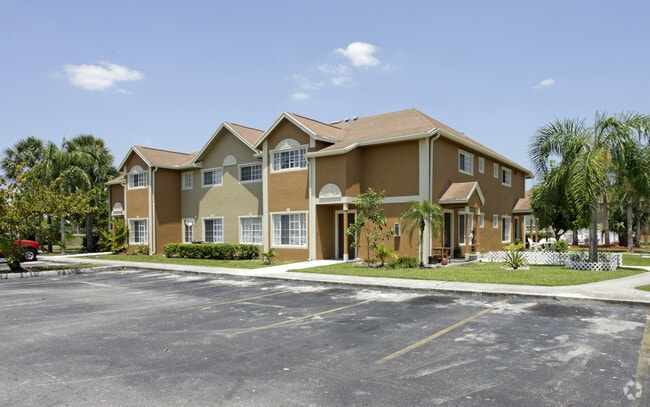 San Sherri Villas Apartments