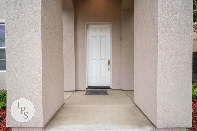 Photo - North Clovis Home, 3BR/2BA, Built 2005 - Lots of Amenities!