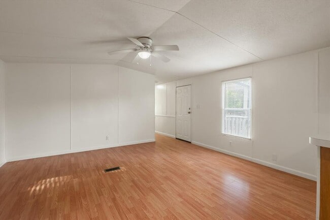 Photo - 1611 San Gabriel Ranch Rd