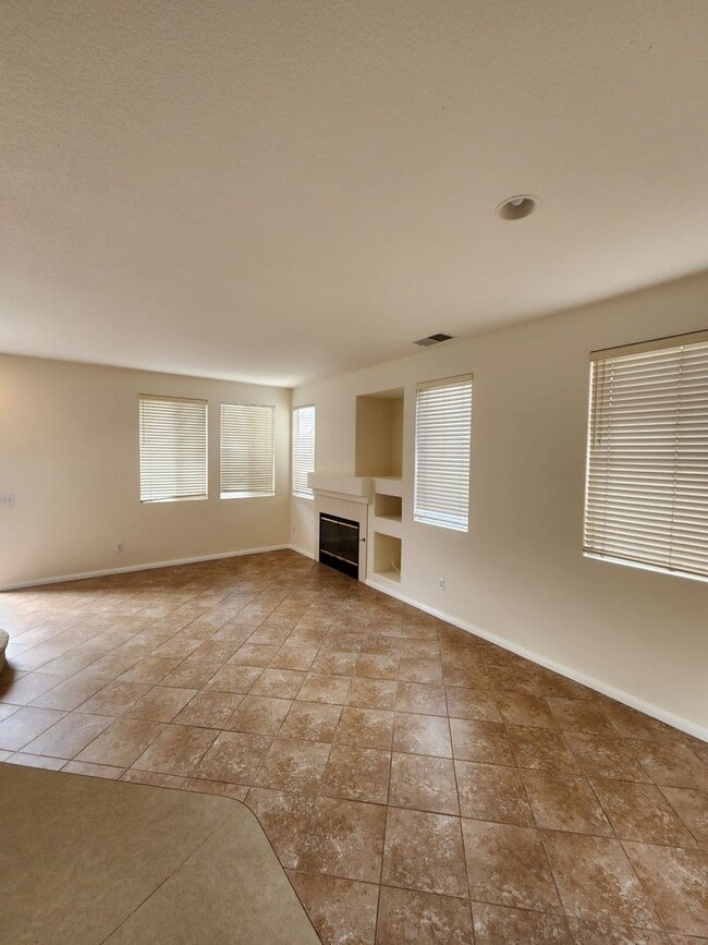 Photo - 3 Bedroom Home in Scripps Ranch - 2 Car Garage - Aspire/Encore Community
