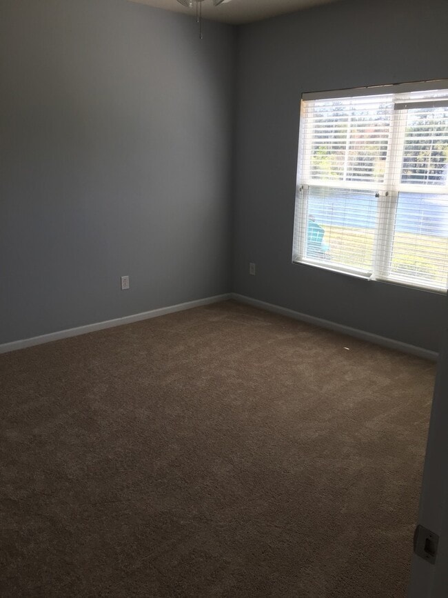 Photo - 2 BEDROOM 2 BATH UNIT ON BOTTOM FLOOR Unit 38D