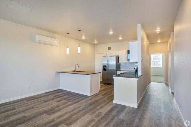 Photo - Brownstones at Palisade Park