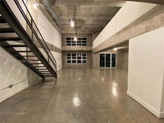 Photo - 1749 NE Miami Ct Unidad 505