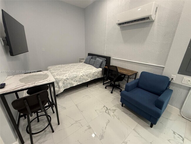 Photo - 13204 SW 228th St Unidad A