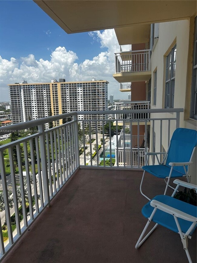 Photo - 251 174th St Unit 1607