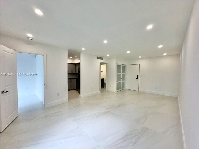 Photo - 17620 Atlantic Blvd Unit 310
