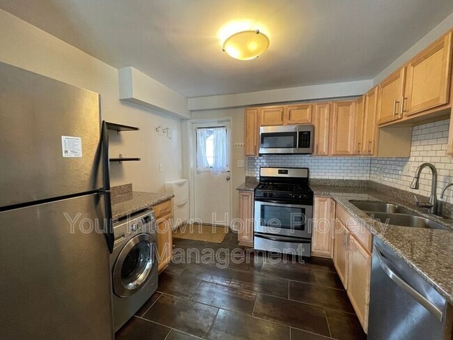 Photo - 1355 Euclid Ave NE Unit #A1