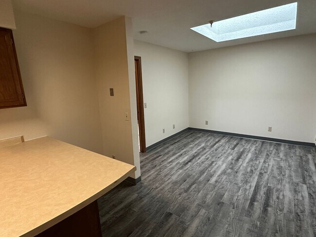 Photo - Waterfront Apartments II Unit 3