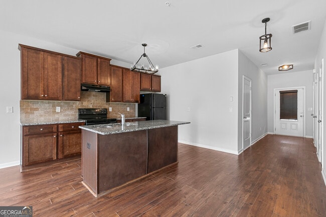 Photo - 1969 Old Dogwood