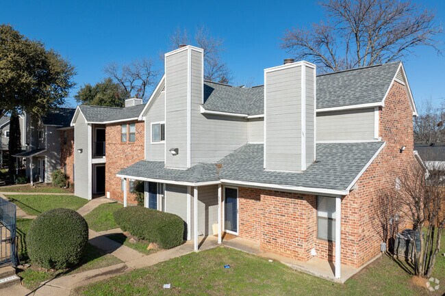 Primary - Pioneer Valley Apartments