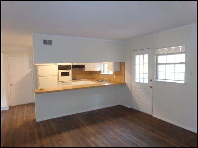 Photo - 408 Pickwick Ln