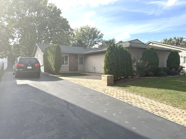 Photo - 716 Ashton Ave