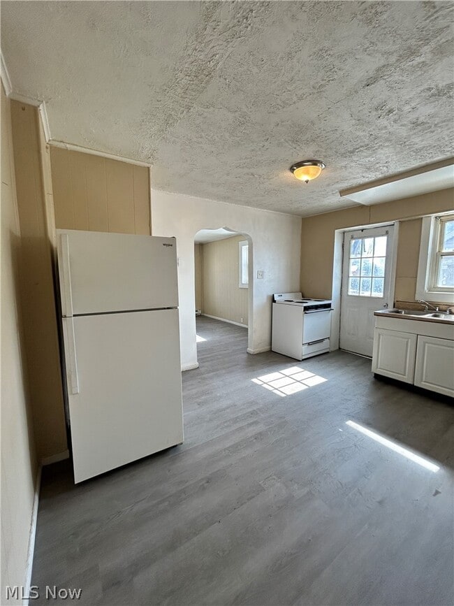 Photo - 106 S 12th St Unit Apt 1