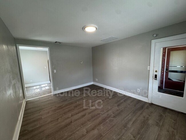 Photo - 421 NW 26th St
