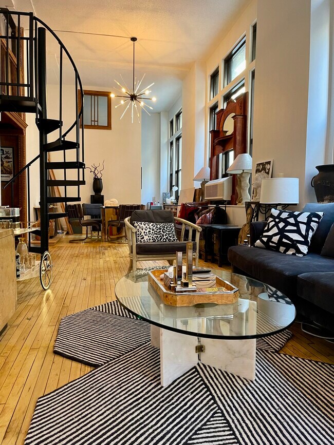 Photo - 600 S Dearborn St Unidad 207