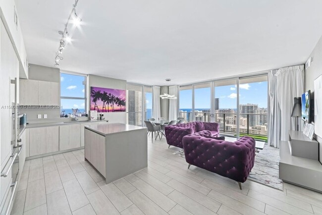 Photo - 4010 S Ocean Dr Unidad R2409