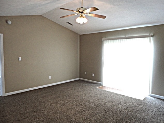 Photo - 18 Lasalle Ct