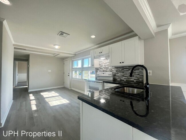 Photo - 3 br, 1 bath House - 152 Crabtree Dr