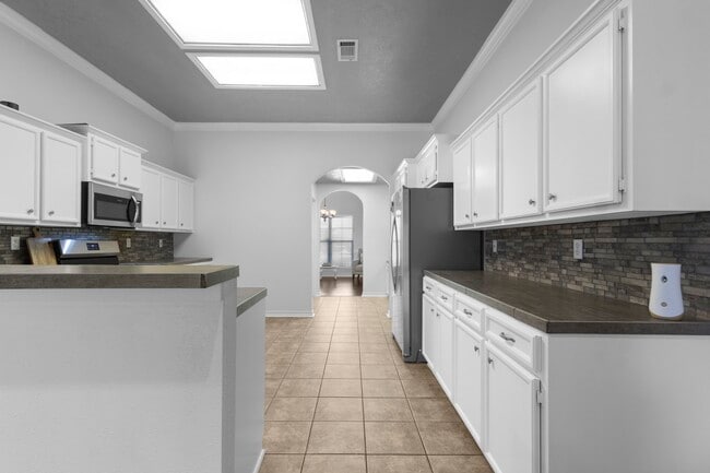 Photo - 405 Harbor Oaks Dr