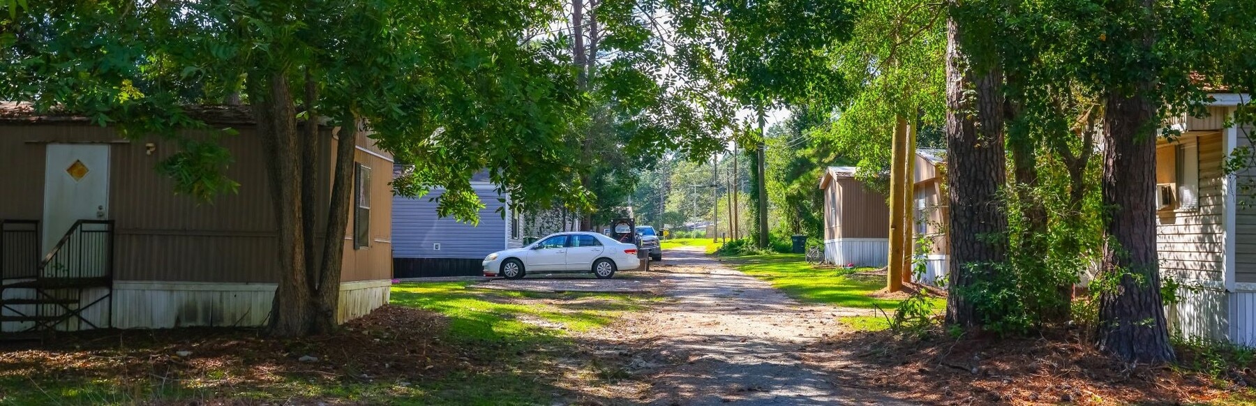 Pine Lake - Pine Lake Apartments