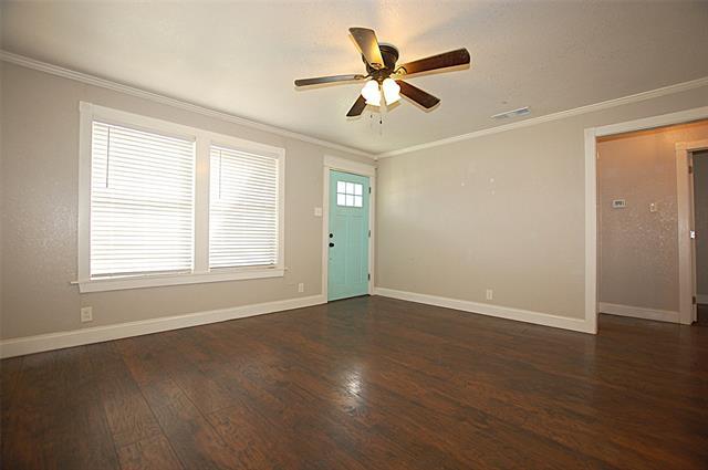 106 W Church St
