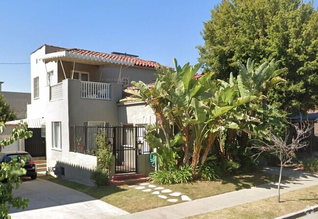 Building Photo - Classic Spanish! Los Feliz 2 BED HOME FOR ...