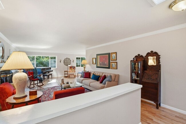 Photo - 241 Soledad Dr