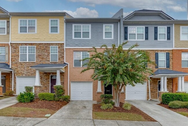 Building Photo - 805 Tulip Poplar Way