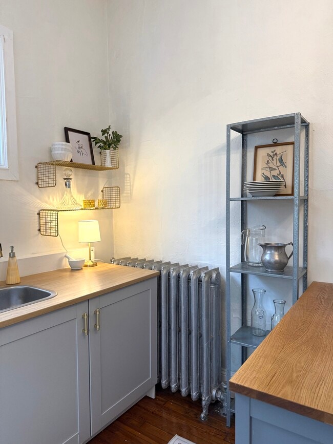 Photo - 206 N Bethlehem Pike