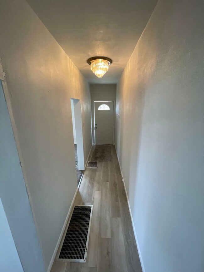 Photo - Cozy 3 Bedroom 1 Bath Home! - THIS PROPERTY HAS A PENDING APPLICATION. PLEASE CHECK WITH OUR OFFI...