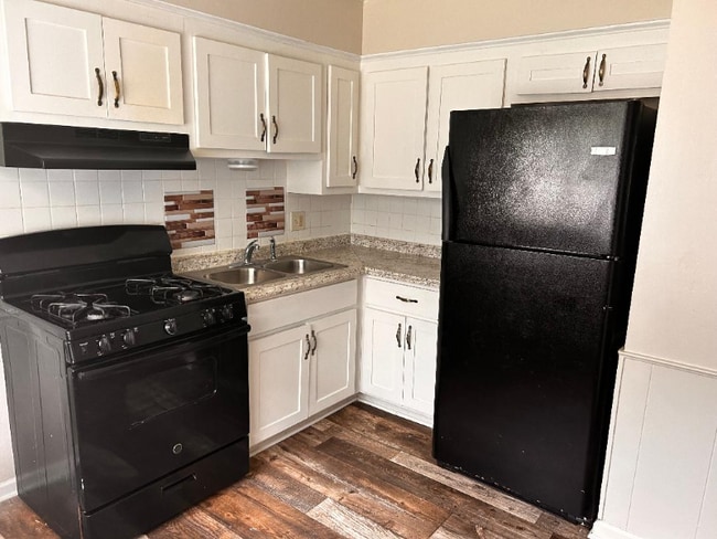 Photo - 3213 N 52nd St