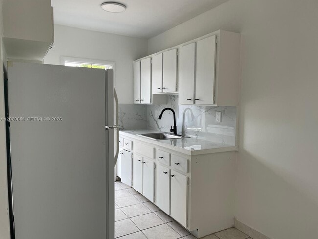 Photo - 6021 Polk St Unit 4