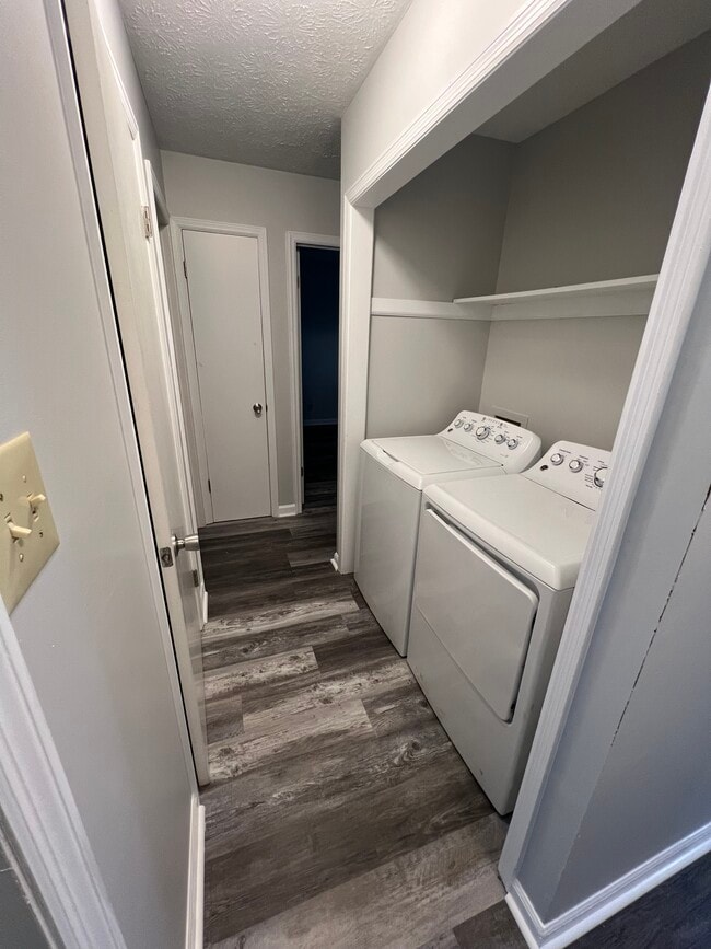 Photo - 486 Lacebark Dr