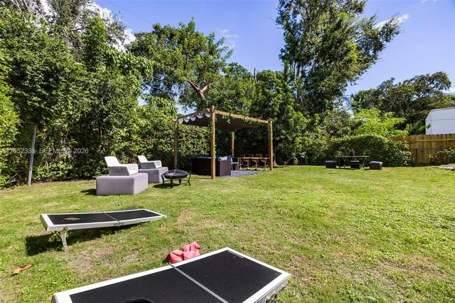 Photo - 285 NW 45th St
