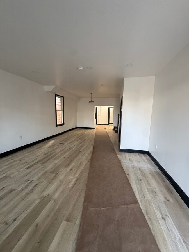 Photo - 214 E 16th Ave