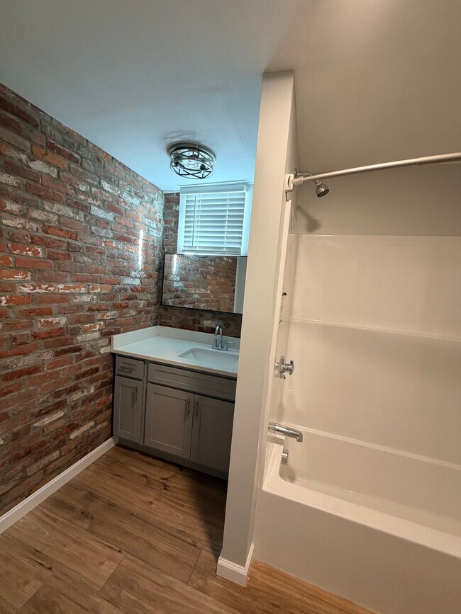 17 Metcalf Ave Unit 3