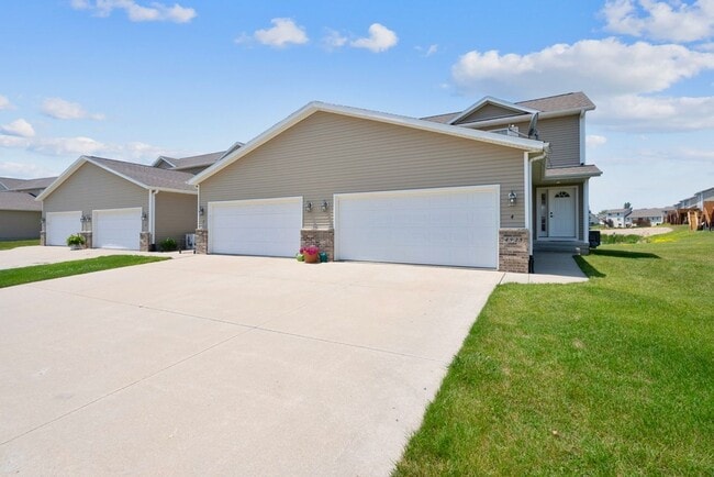 Photo - 4925 Algonquin Dr