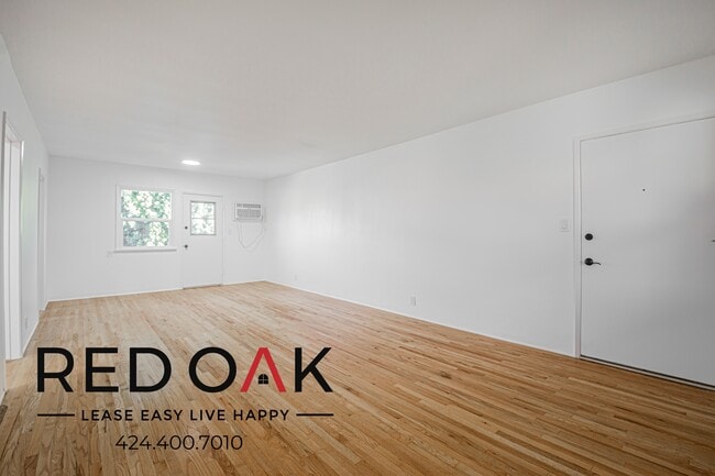 Photo - 2247 Merton Ave Unit 6