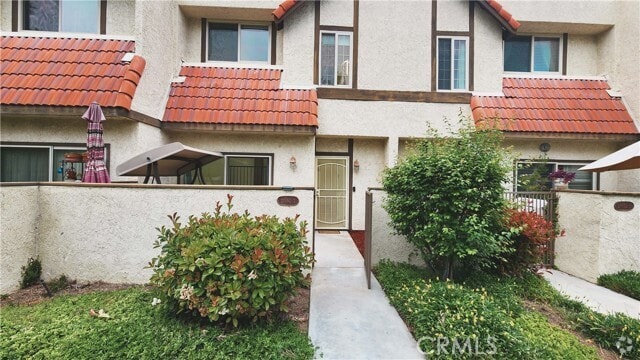 Building Photo - 27652 Ironstone Dr Unit 2 Rental