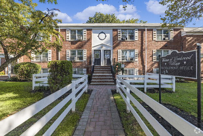 Building Photo - Lockwood Village Rental