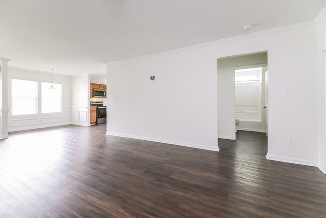 3600 Saguaro Ct